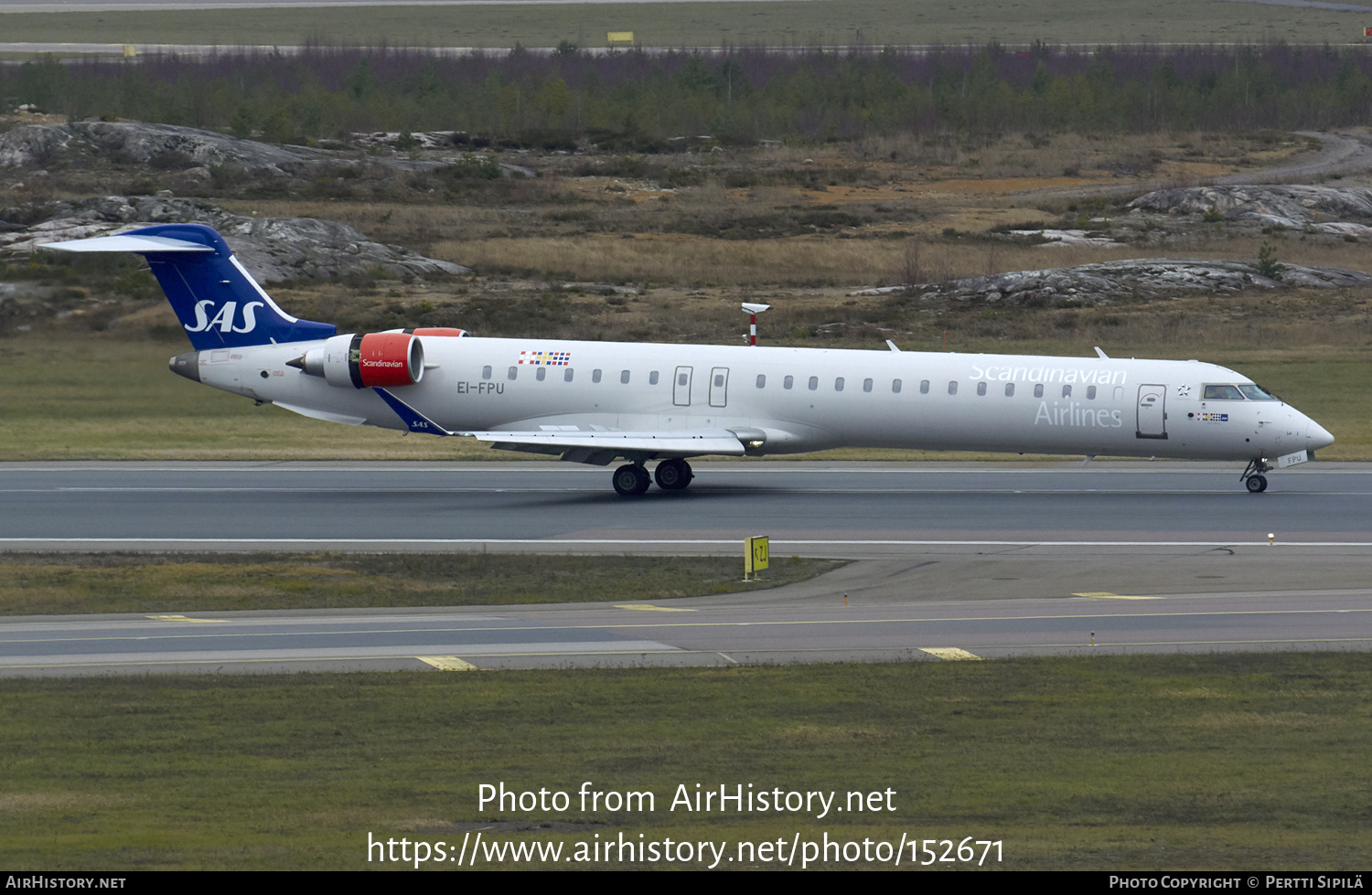 Aircraft Photo of EI-FPU | Bombardier CRJ-900LR (CL-600-2D24) | Scandinavian Airlines - SAS | AirHistory.net #152671