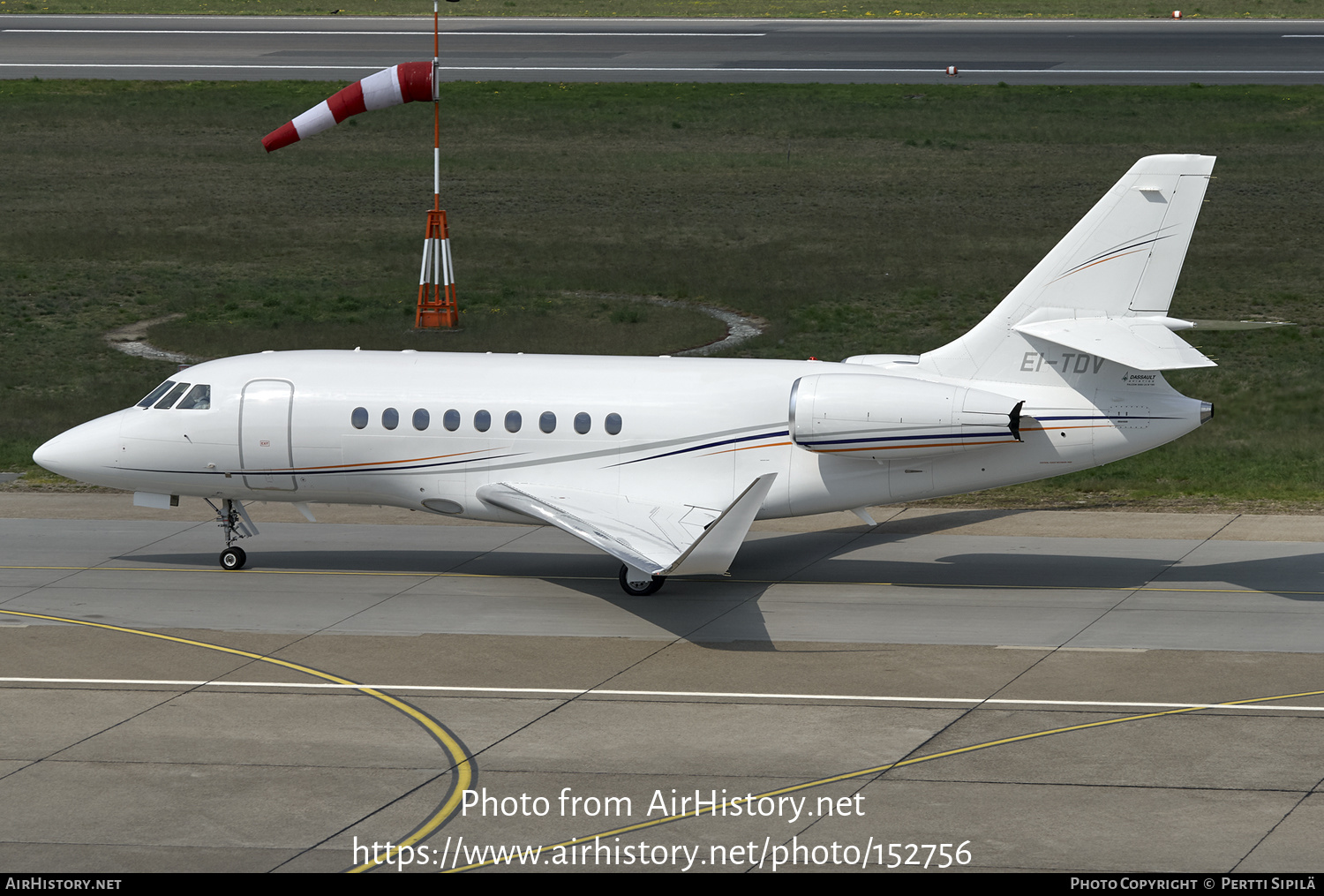 Aircraft Photo of EI-TDV | Dassault Falcon 2000LX | AirHistory.net #152756