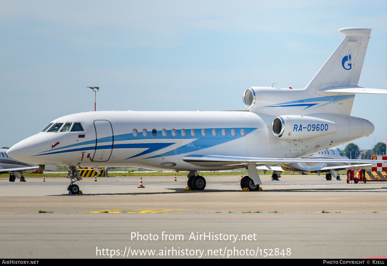 Aircraft Photo of RA-09600 | Dassault Falcon 900LX | Gazpromavia | AirHistory.net #152848