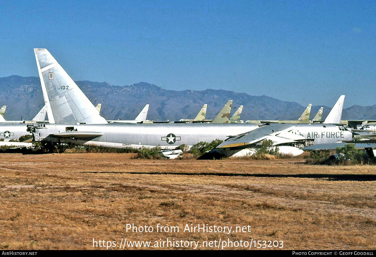 Aircraft Photo of 57-102 / 70102 | Boeing B-52E Stratofortress | USA - Air Force | AirHistory.net #153203