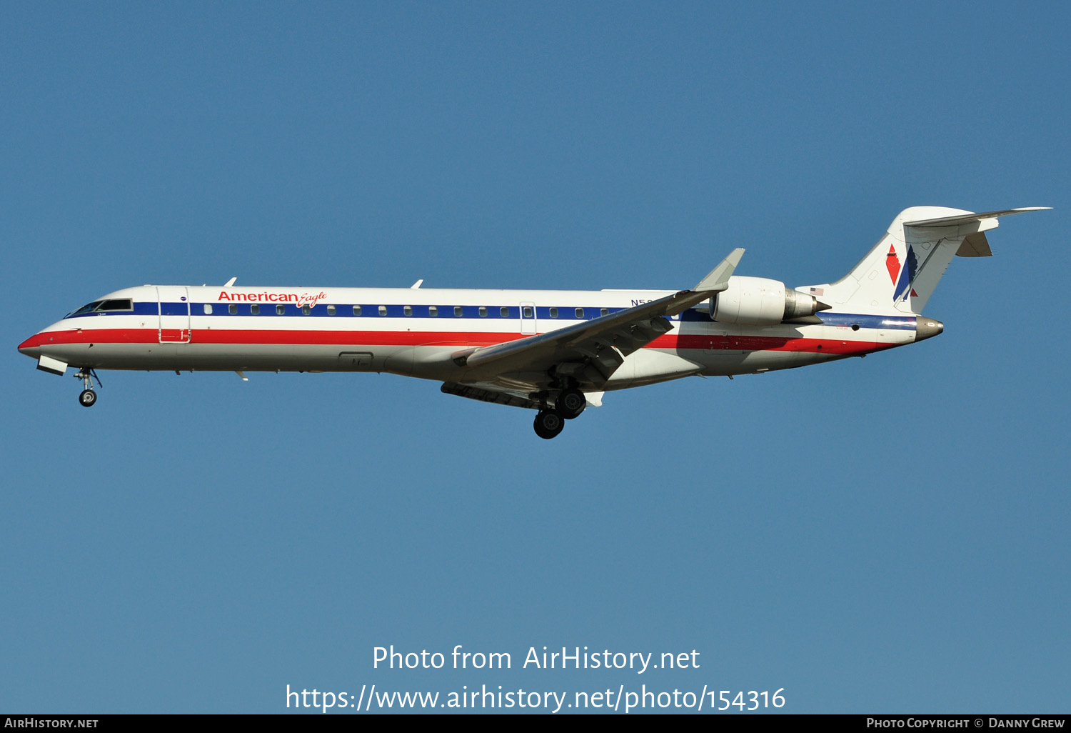 Aircraft Photo of N522AE | Bombardier CRJ-701ER (CL-600-2C10) | American Eagle | AirHistory.net #154316