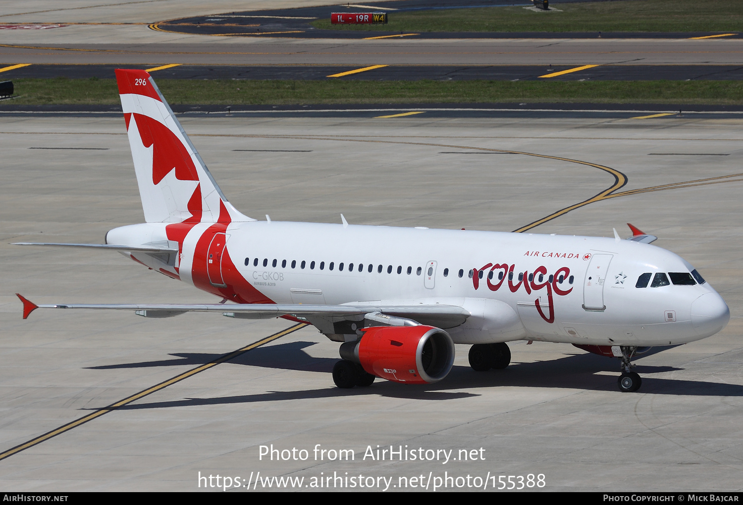 Aircraft Photo of C-GKOB | Airbus A319-112 | Air Canada Rouge | AirHistory.net #155388