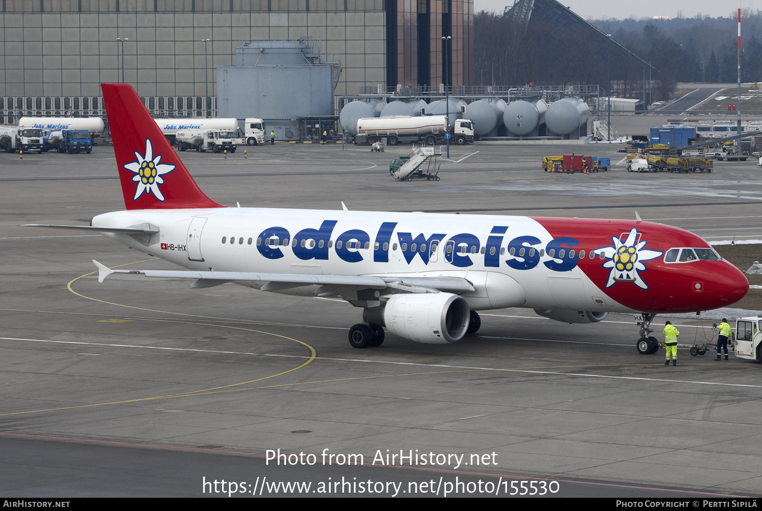 Aircraft Photo of HB-IHX | Airbus A320-214 | Edelweiss Air | AirHistory.net #155530