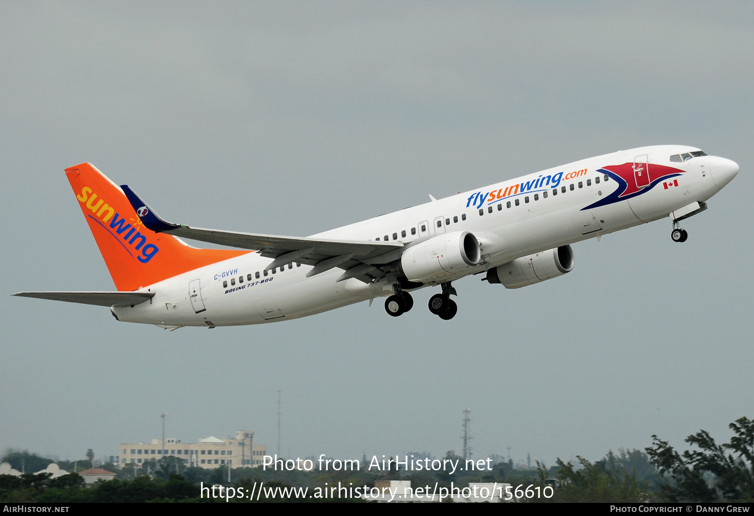 Aircraft Photo of C-GVVH | Boeing 737-8Q8 | Sunwing Airlines | AirHistory.net #156610