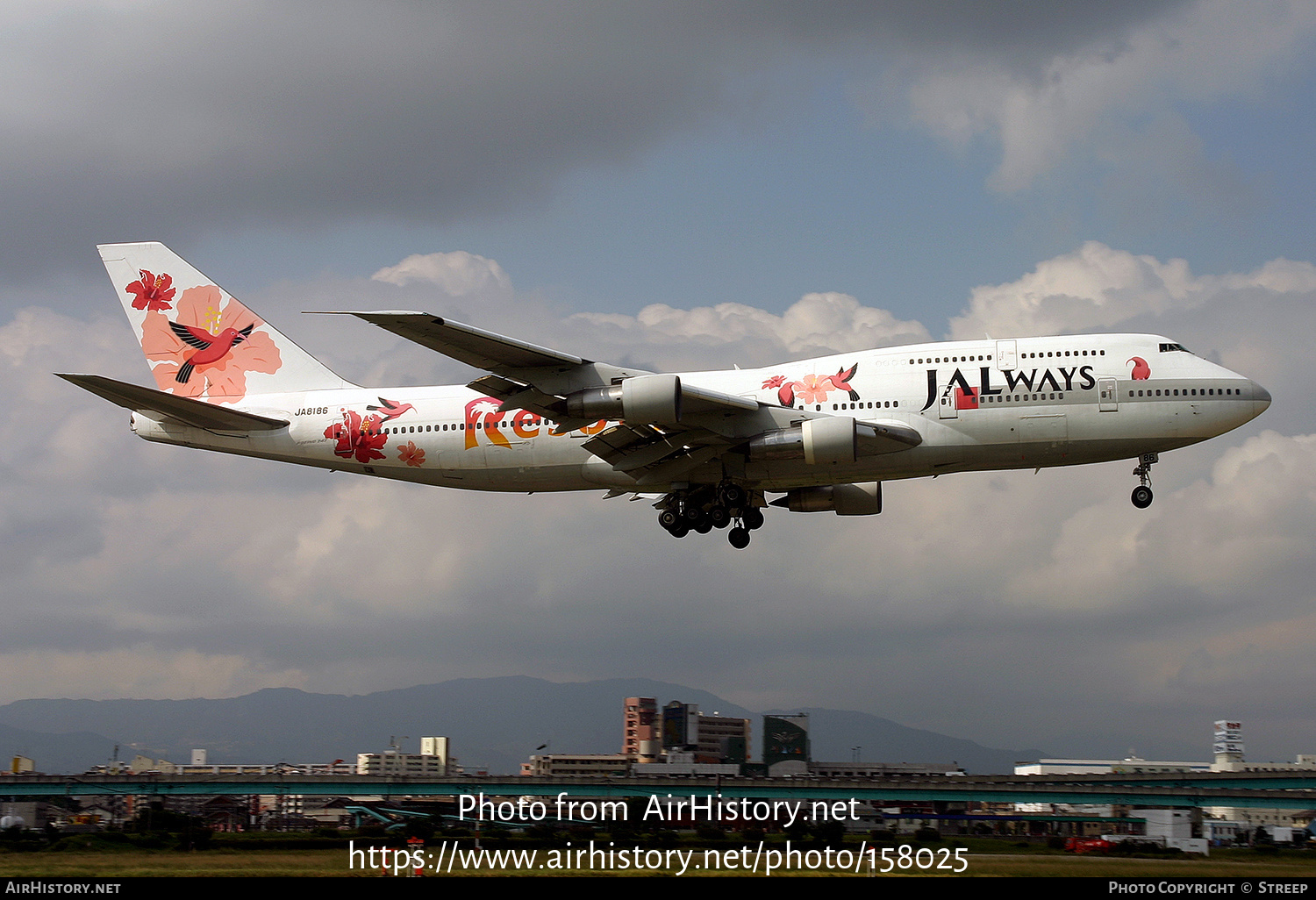 Aircraft Photo of JA8186 | Boeing 747-346 | JALways | AirHistory.net #158025