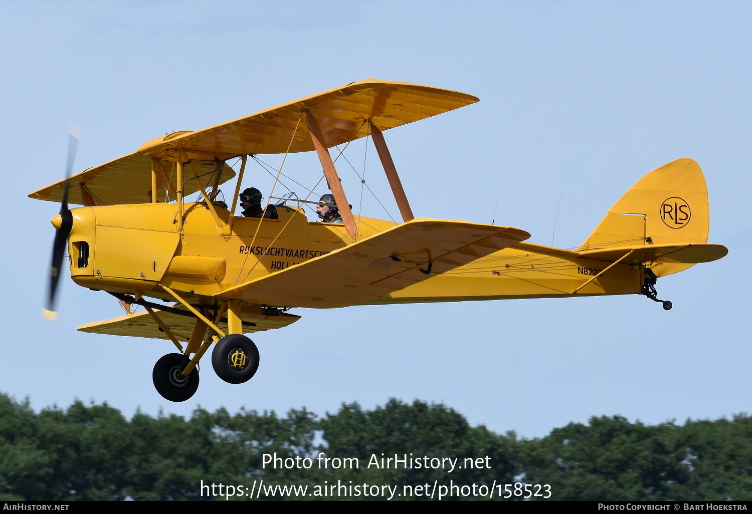 Aircraft Photo of N8233 | De Havilland D.H. 82A Tiger Moth II | Rijksluchtvaartschool - RLS | AirHistory.net #158523