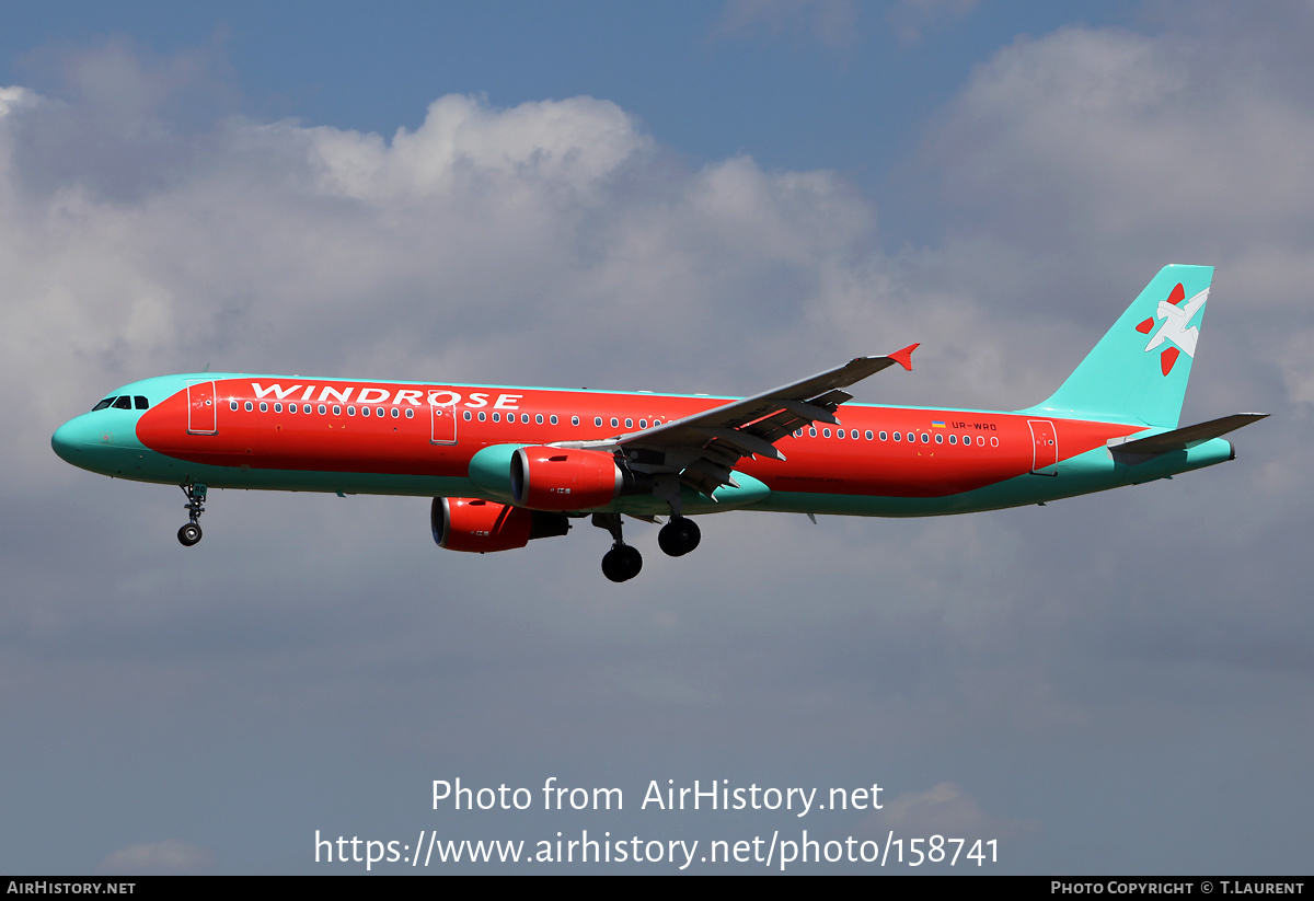 Aircraft Photo of UR-WRO | Airbus A321-211 | Windrose | AirHistory.net #158741