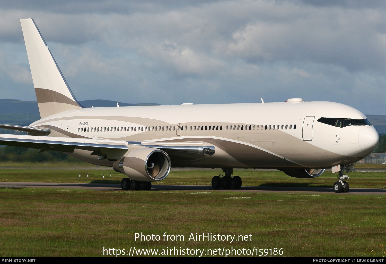 Aircraft Photo of P4-MES | Boeing 767-33A/ER | AirHistory.net #159186