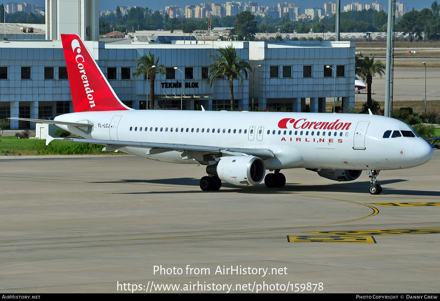 Aircraft Photo of YL-LCJ | Airbus A320-212 | Corendon Airlines | AirHistory.net #159878