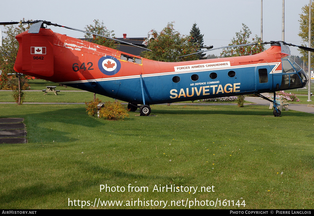 Aircraft Photo of 9642 | Piasecki H-21B Workhorse | Canada - Air Force | AirHistory.net #161144