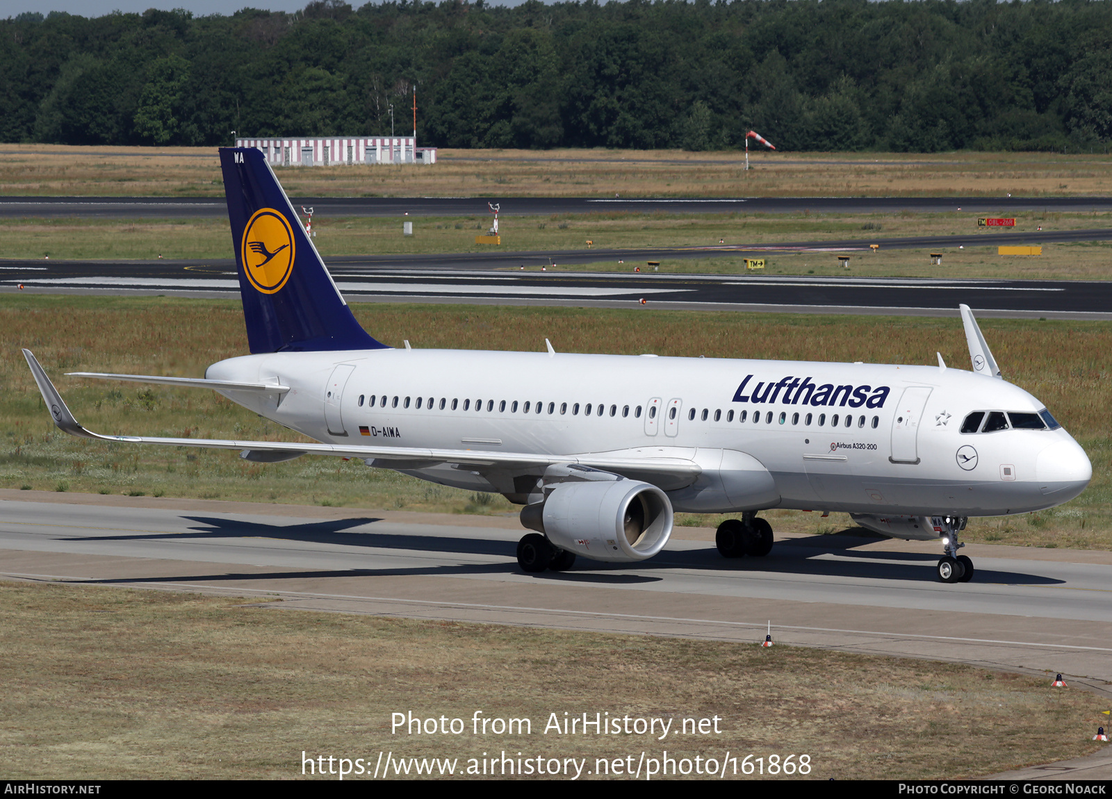 Aircraft Photo of D-AIWA | Airbus A320-214 | Lufthansa | AirHistory.net #161868