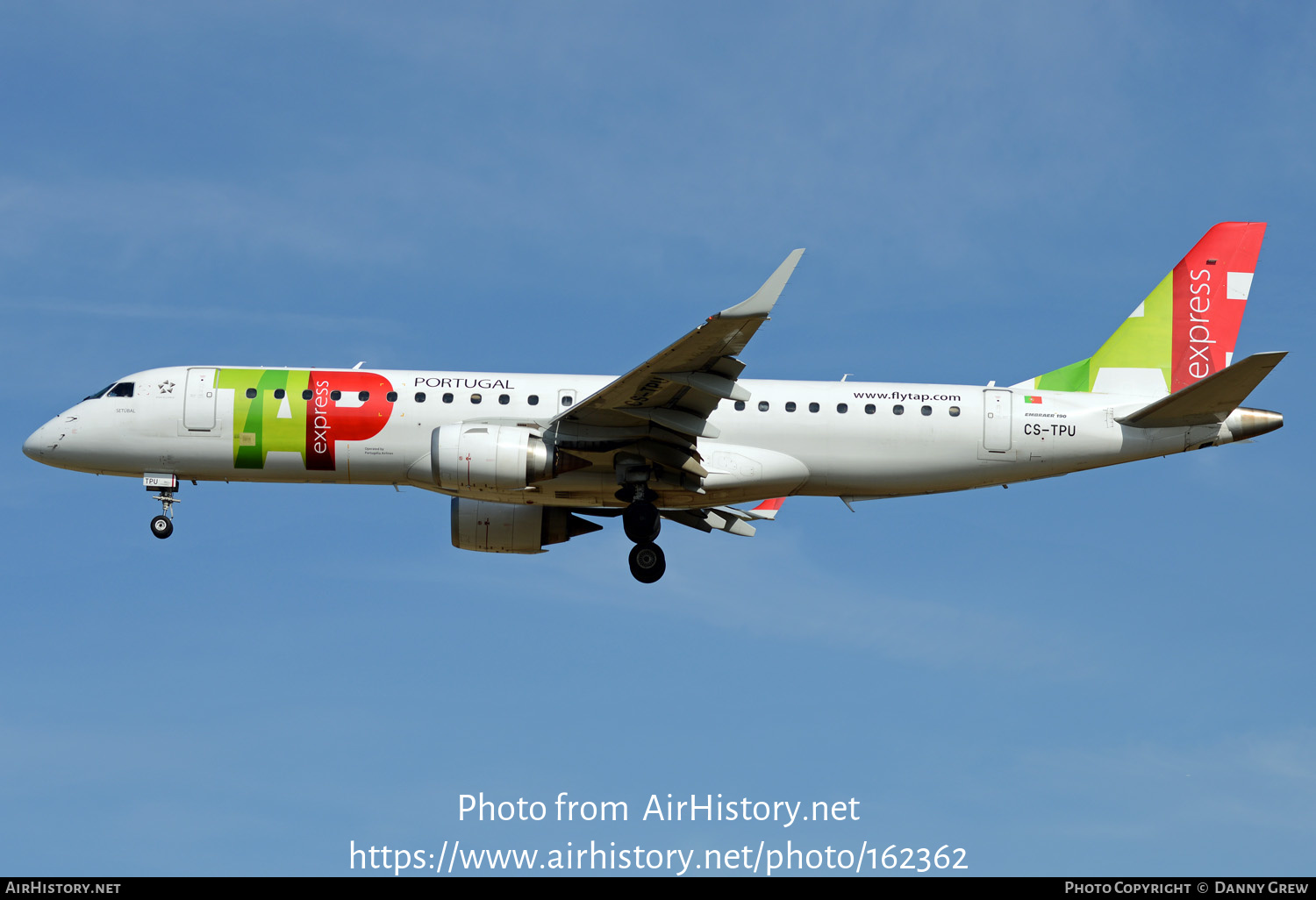 Aircraft Photo of CS-TPU | Embraer 190LR (ERJ-190-100LR) | TAP Portugal Express | AirHistory.net #162362