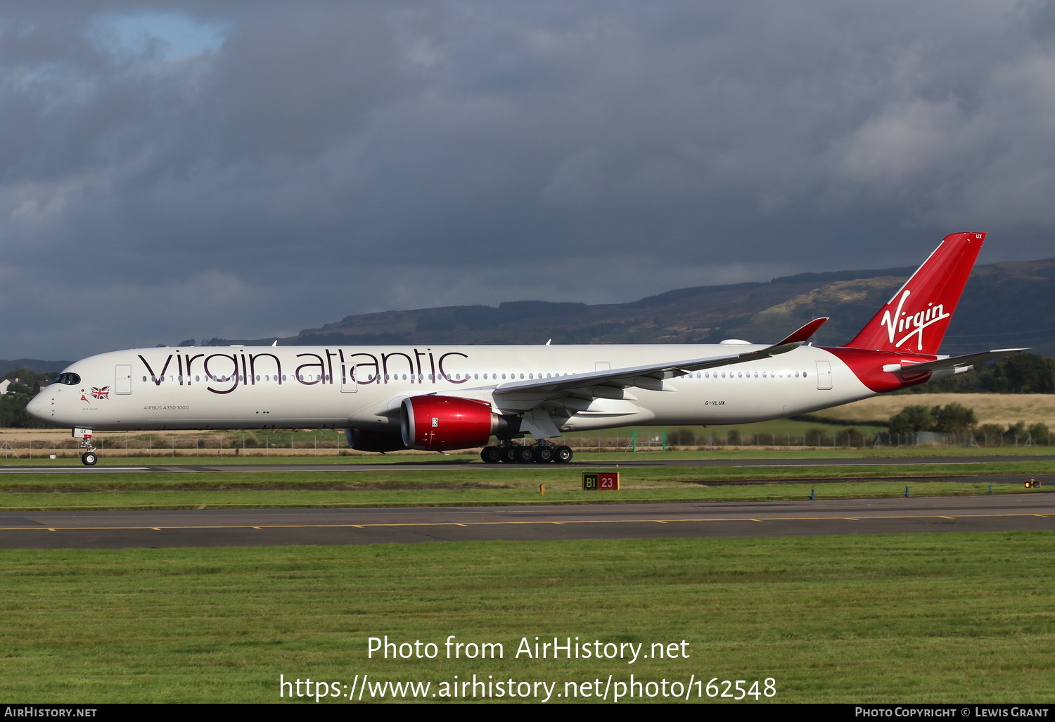 Aircraft Photo of G-VLUX | Airbus A350-1041 | Virgin Atlantic Airways | AirHistory.net #162548