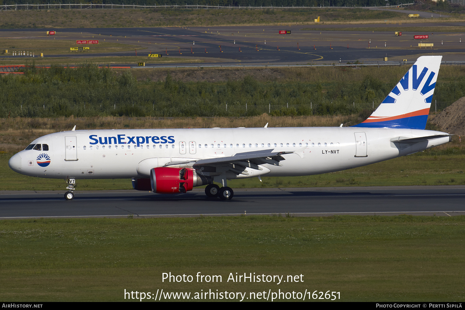 Aircraft Photo of LY-NVT | Airbus A320-214 | SunExpress | AirHistory.net #162651