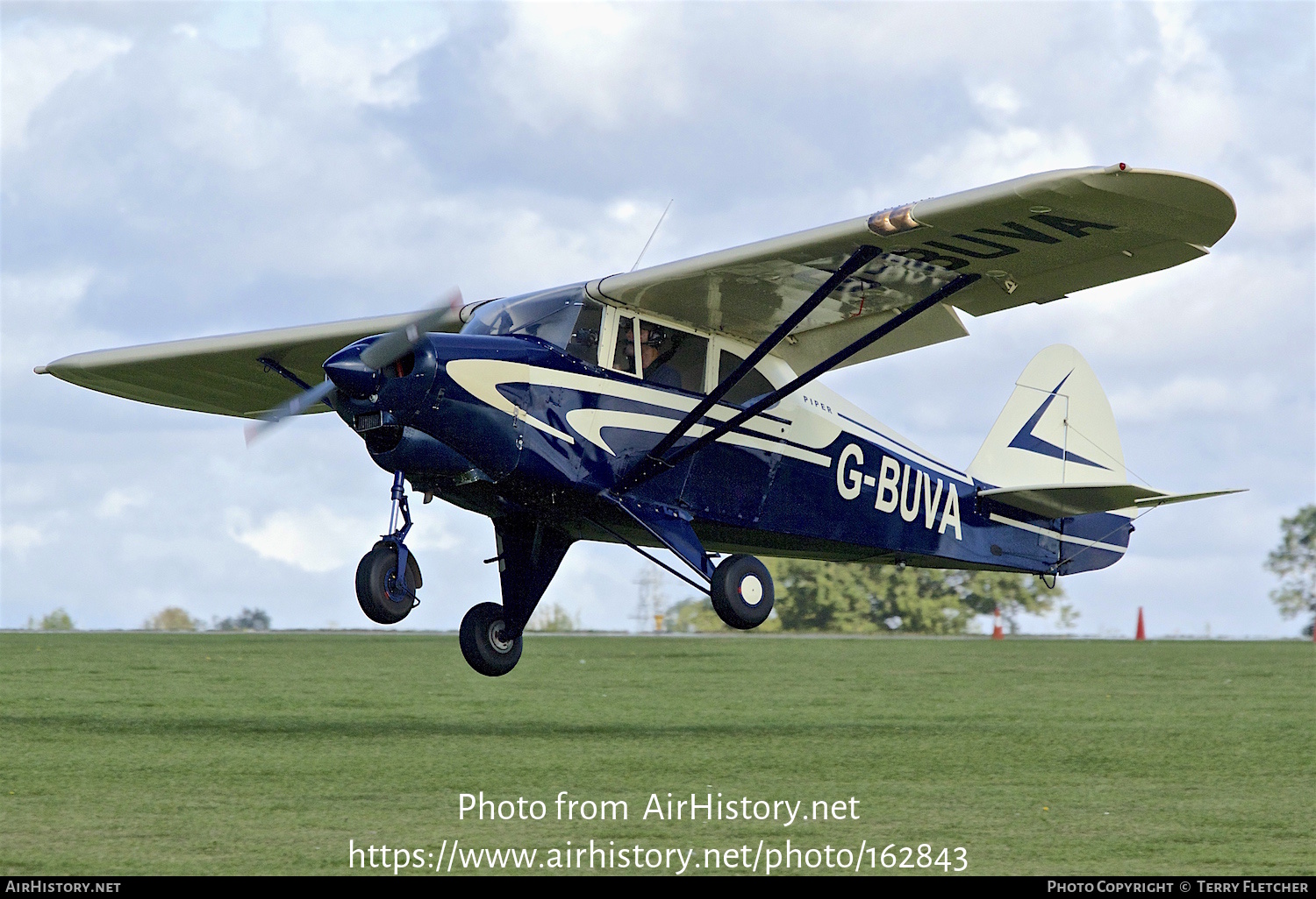 Aircraft Photo of G-BUVA | Piper PA-22-135 Tri-Pacer | AirHistory.net #162843