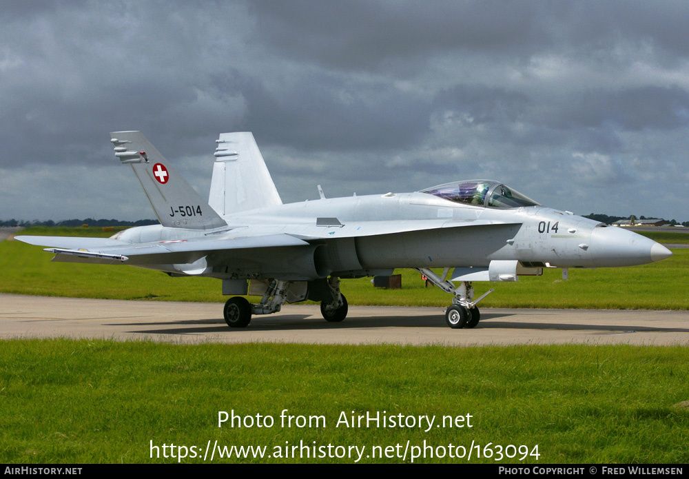 Aircraft Photo of J-5014 | McDonnell Douglas F/A-18C Hornet | Switzerland - Air Force | AirHistory.net #163094