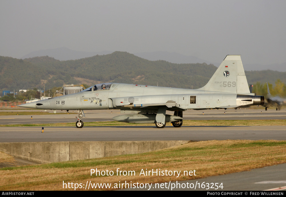 Aircraft Photo of 10-569 | Northrop KF-5E Jegongho | South Korea - Air Force | AirHistory.net #163254