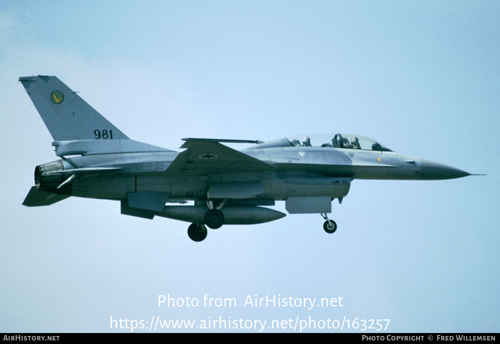 Aircraft Photo of 981 | General Dynamics F-16B Netz | Israel - Air Force | AirHistory.net #163257