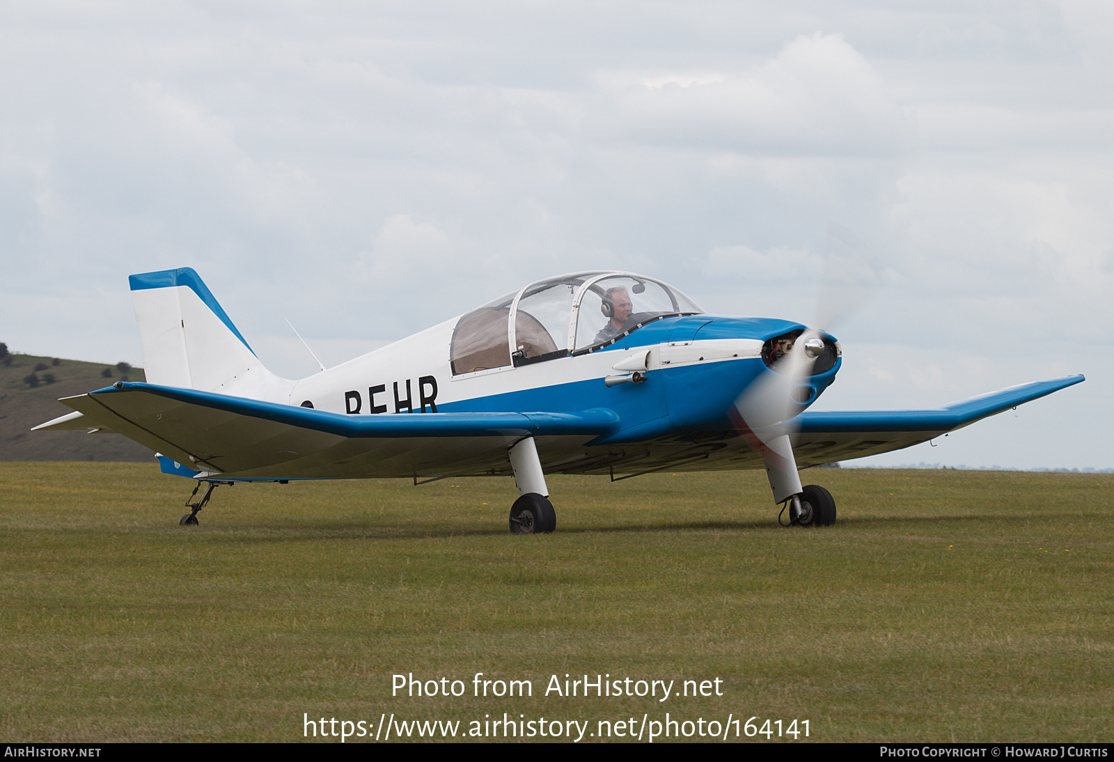 Aircraft Photo of G-BFHR | CEA DR-220 2+2 | AirHistory.net #164141