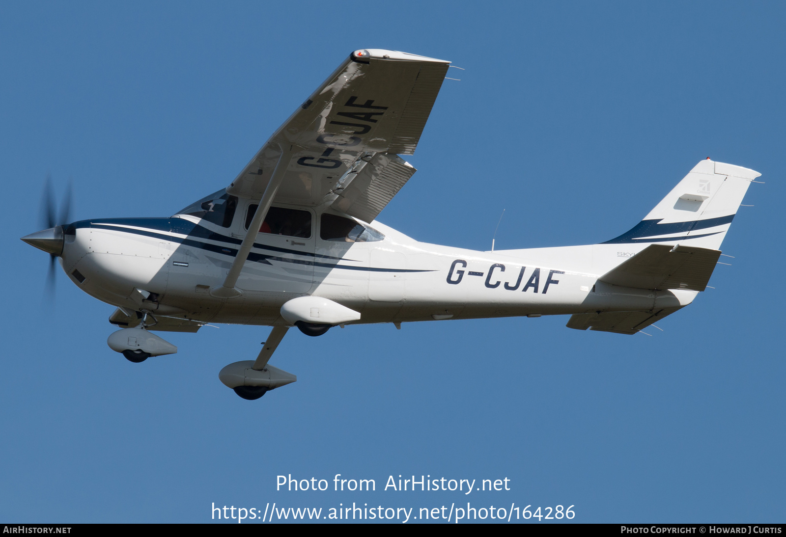 Aircraft Photo of G-CJAF | Cessna 182T Skylane | AirHistory.net #164286