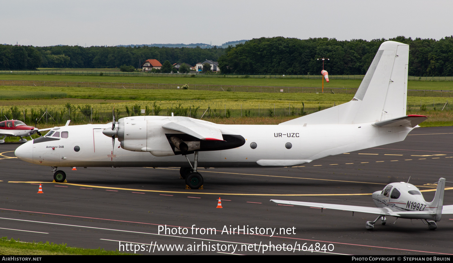 Aircraft Photo of UR-UZC | Antonov An-26B | AirHistory.net #164840