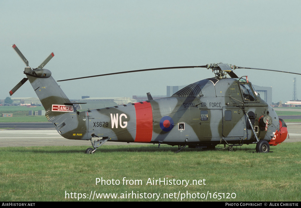 Aircraft Photo of XS679 | Westland WS-58 Wessex HC.2 | UK - Air Force | AirHistory.net #165120