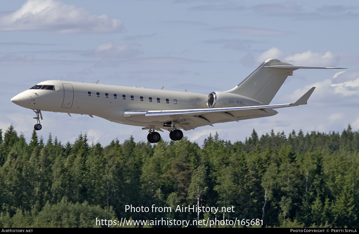 Aircraft Photo of OH-MAL | Bombardier Global 5000 (BD-700-1A11) | AirHistory.net #165681