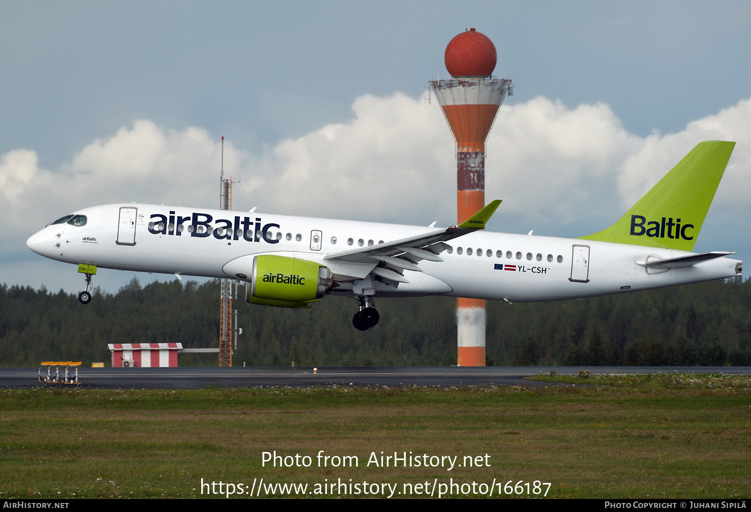 Aircraft Photo of YL-CSH | Bombardier CSeries CS300 (BD-500-1A11) | AirBaltic | AirHistory.net #166187