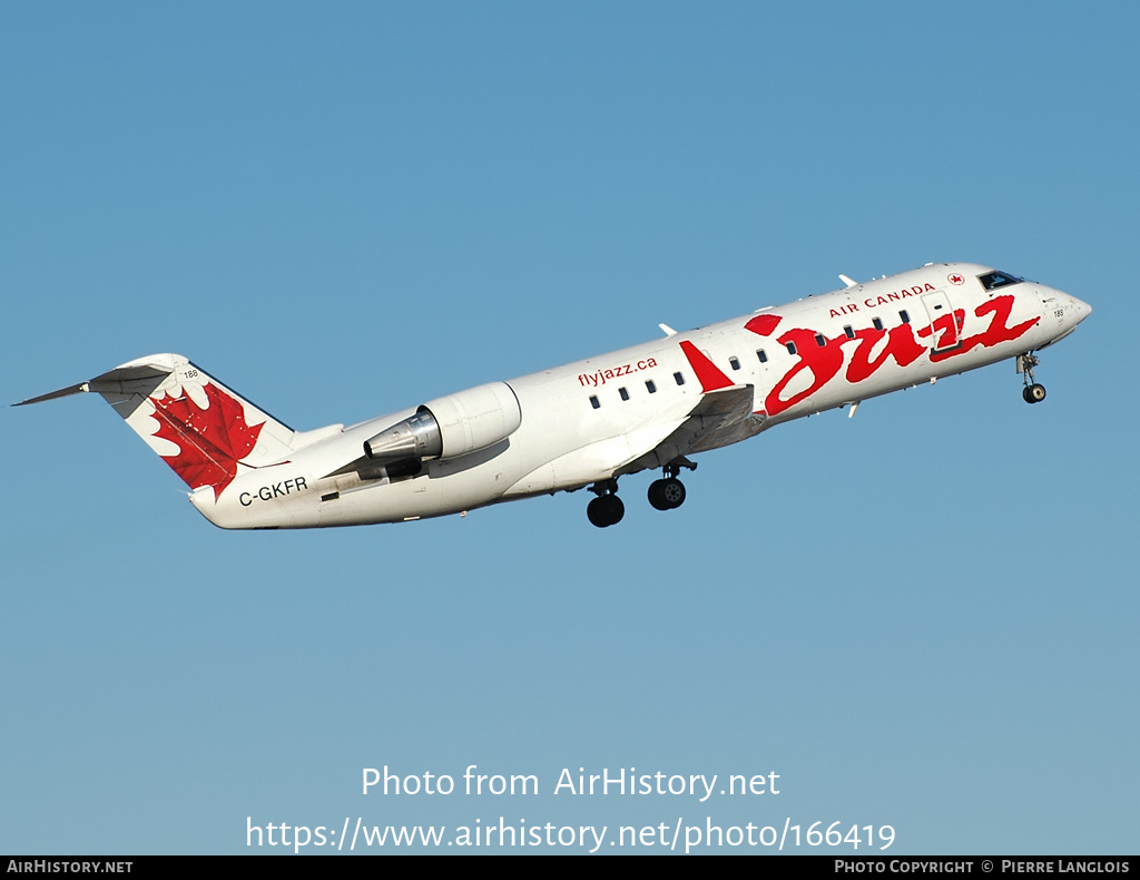 Aircraft Photo of C-GKFR | Bombardier CRJ-200ER (CL-600-2B19) | Air Canada Jazz | AirHistory.net #166419