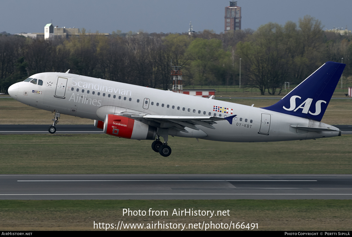 Aircraft Photo of OY-KBT | Airbus A319-131 | Scandinavian Airlines - SAS | AirHistory.net #166491