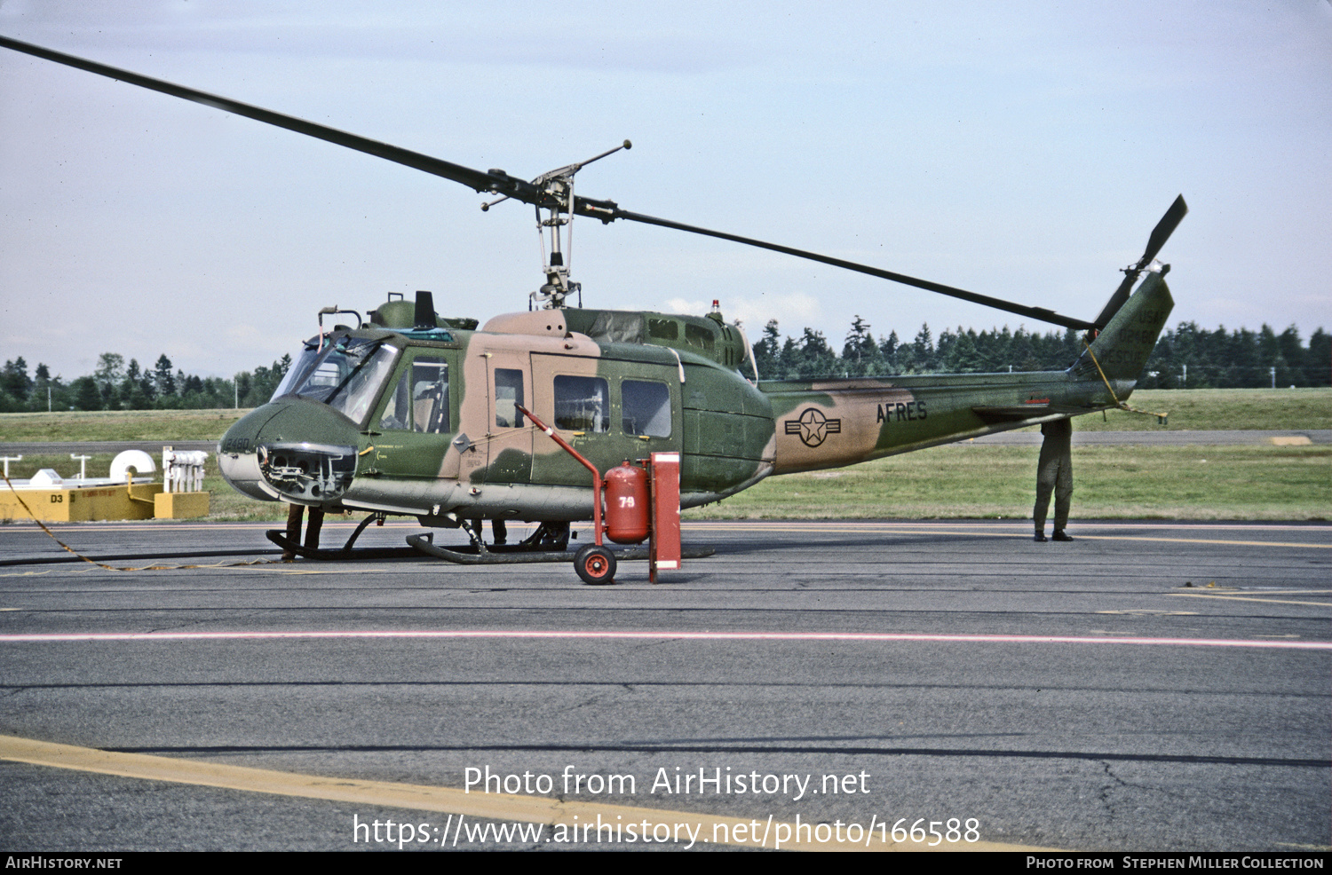 Aircraft Photo of 70-2480 / 02480 | Bell HH-1H Iroquois | USA - Air ...