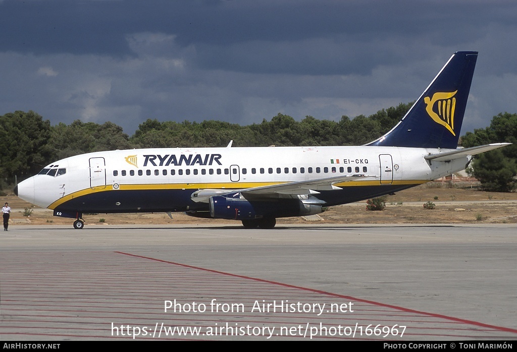 Aircraft Photo of EI-CKQ | Boeing 737-2K2/Adv | Ryanair | AirHistory.net #166967