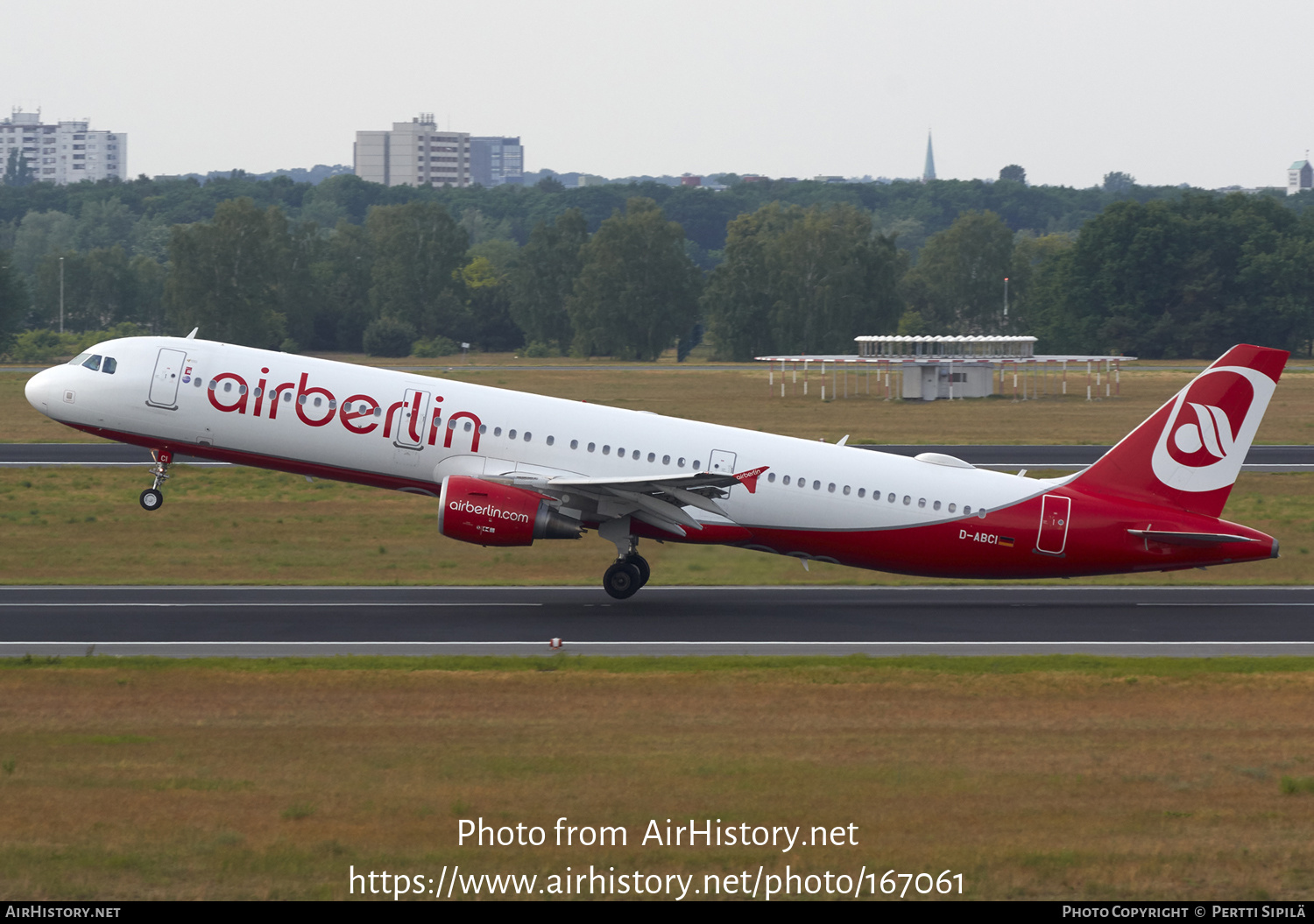 Aircraft Photo of D-ABCI | Airbus A321-211 | Air Berlin | AirHistory.net #167061