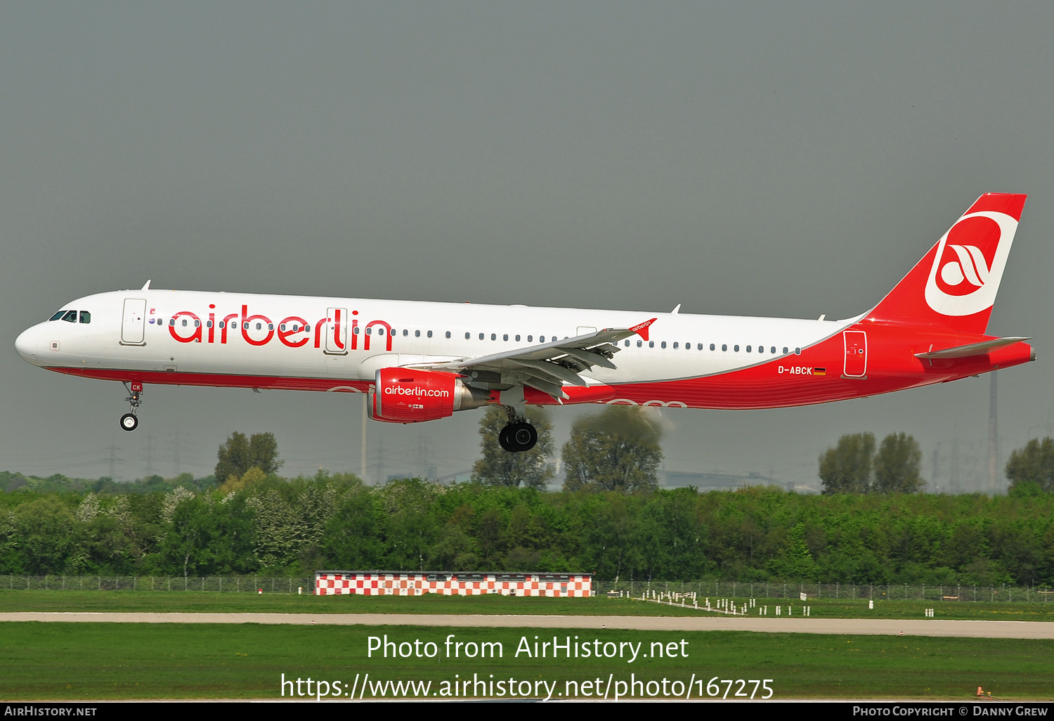 Aircraft Photo of D-ABCK | Airbus A321-211 | Air Berlin | AirHistory.net #167275