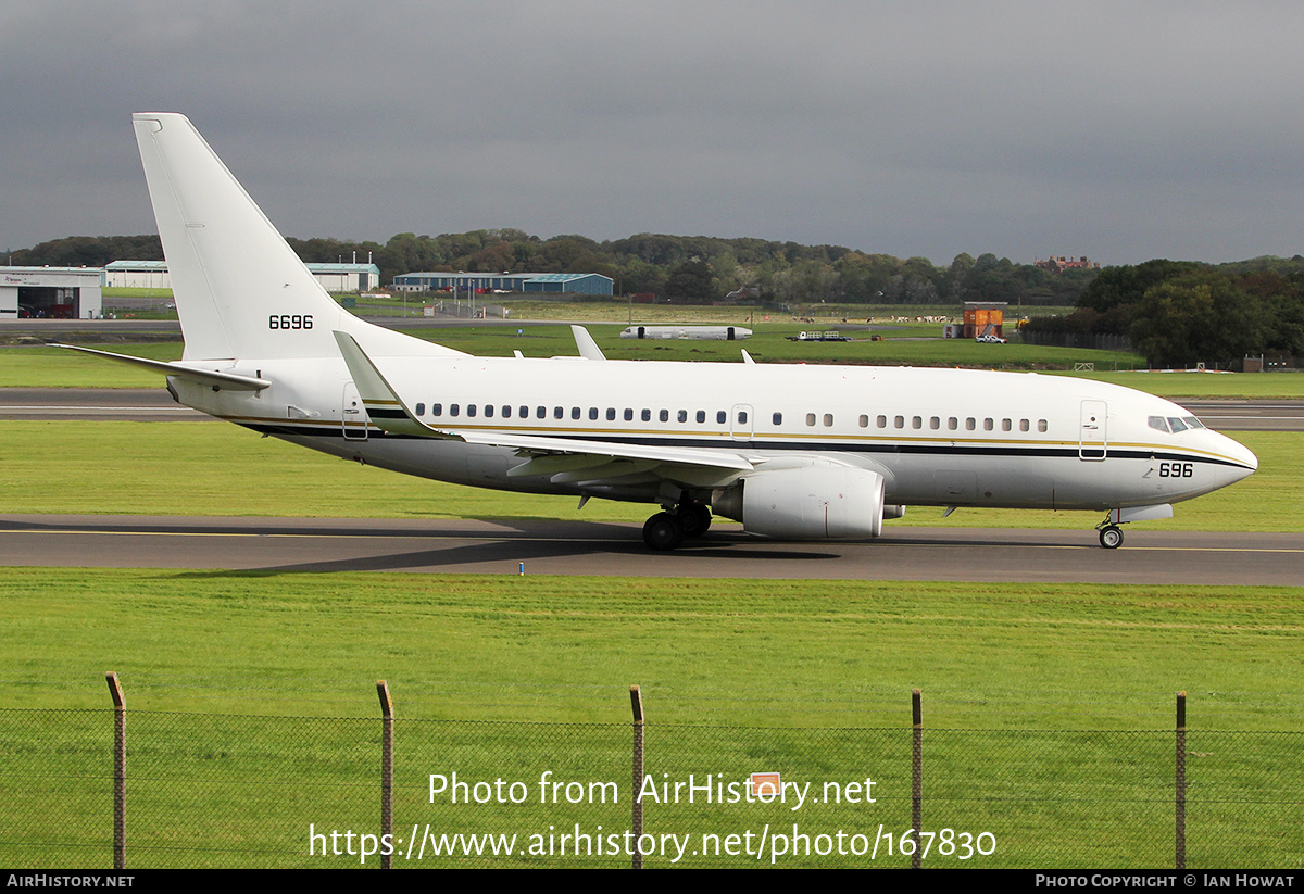 Aircraft Photo of 166696 / 6696 | Boeing C-40A Clipper | USA - Navy | AirHistory.net #167830