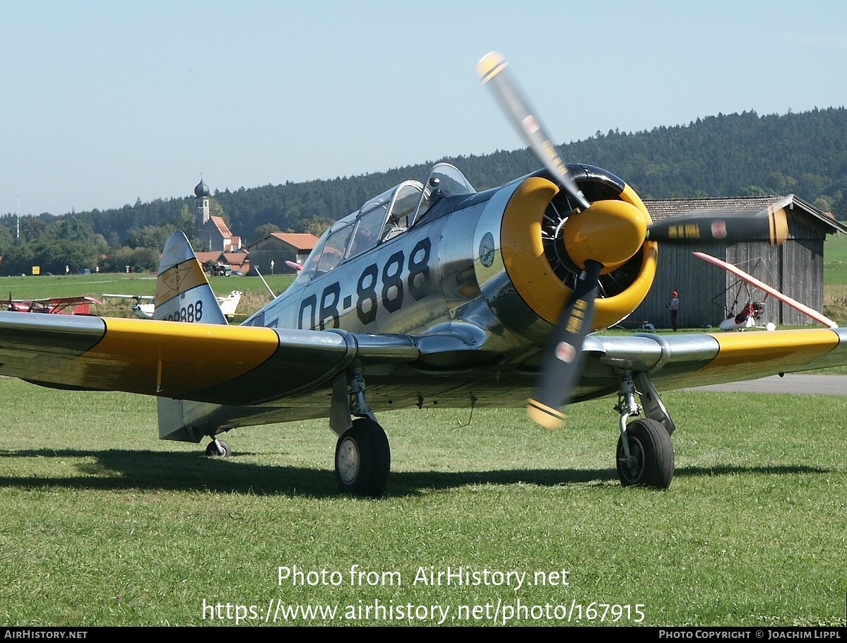 Aircraft Photo of N662DB / 338888 | North American Harvard Mk4/Super Six | USA - Air Force | AirHistory.net #167915