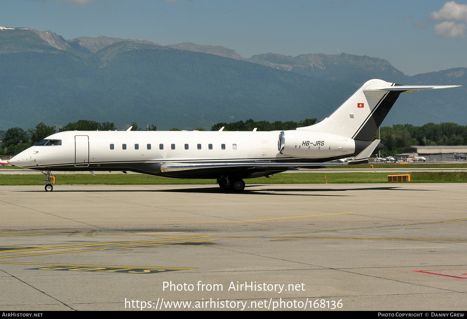 Aircraft Photo of HB-JRS | Bombardier Global 5000 (BD-700-1A11) | AirHistory.net #168136