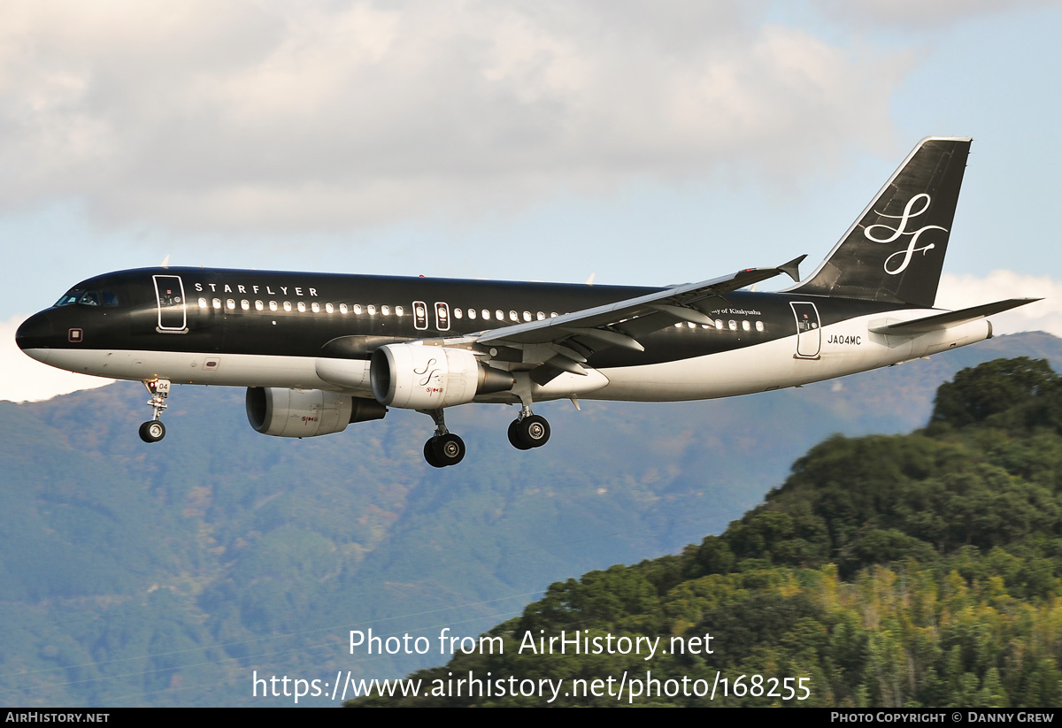 Aircraft Photo of JA04MC | Airbus A320-214 | StarFlyer | AirHistory.net #168255