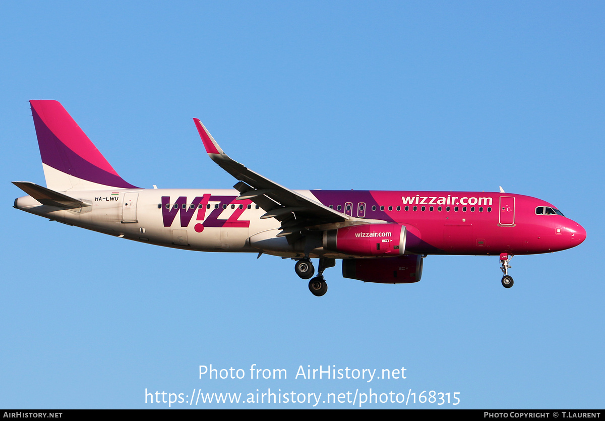 Aircraft Photo of HA-LWU | Airbus A320-232 | Wizz Air | AirHistory.net #168315