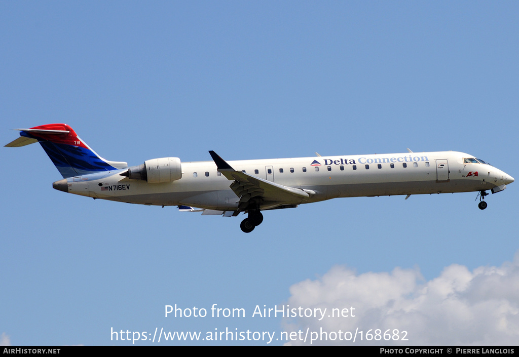 Aircraft Photo of N716EV | Bombardier CRJ-701ER (CL-600-2C10) | Delta Connection | AirHistory.net #168682