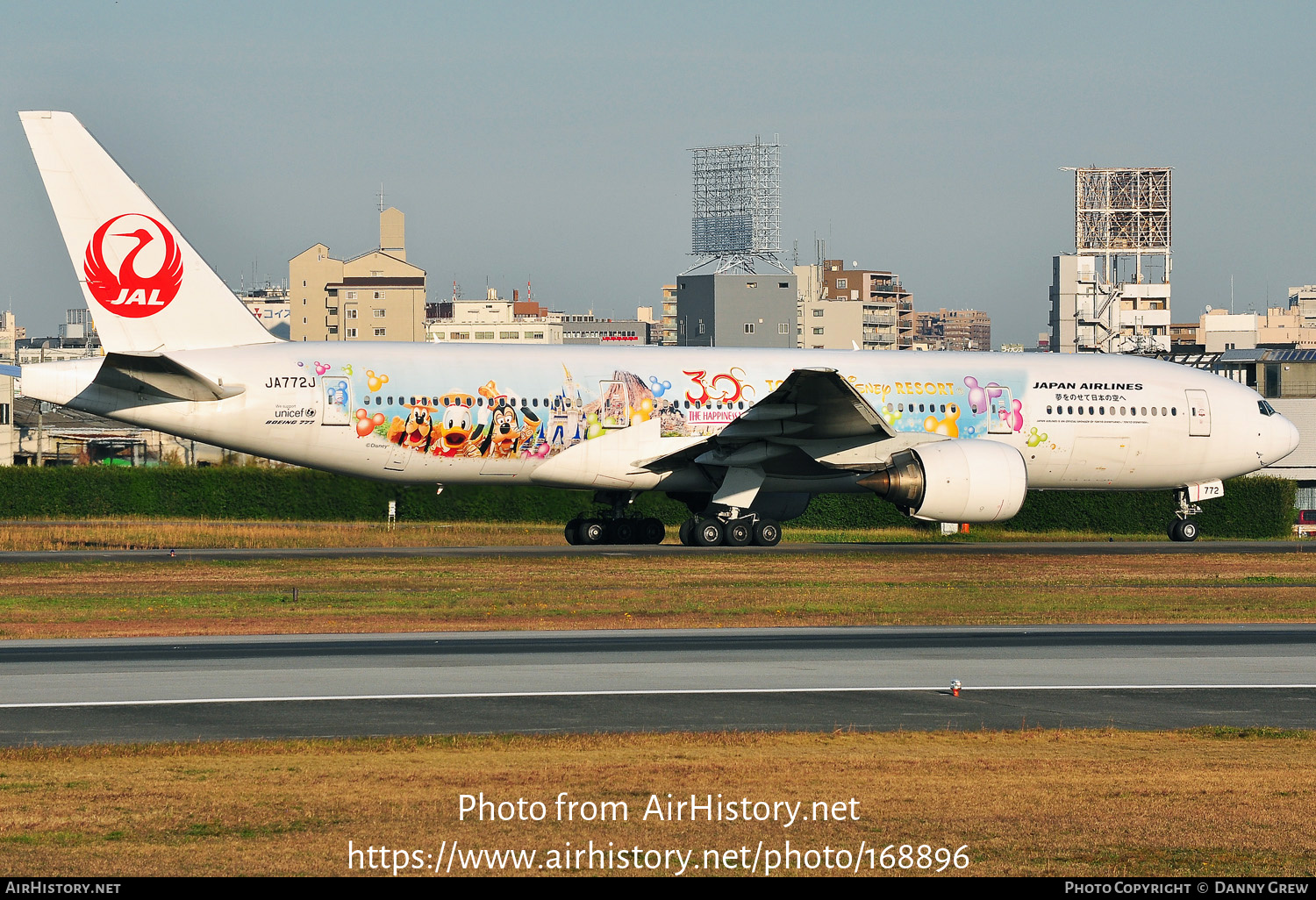 Aircraft Photo of JA772J | Boeing 777-246 | Japan Airlines - JAL | AirHistory.net #168896