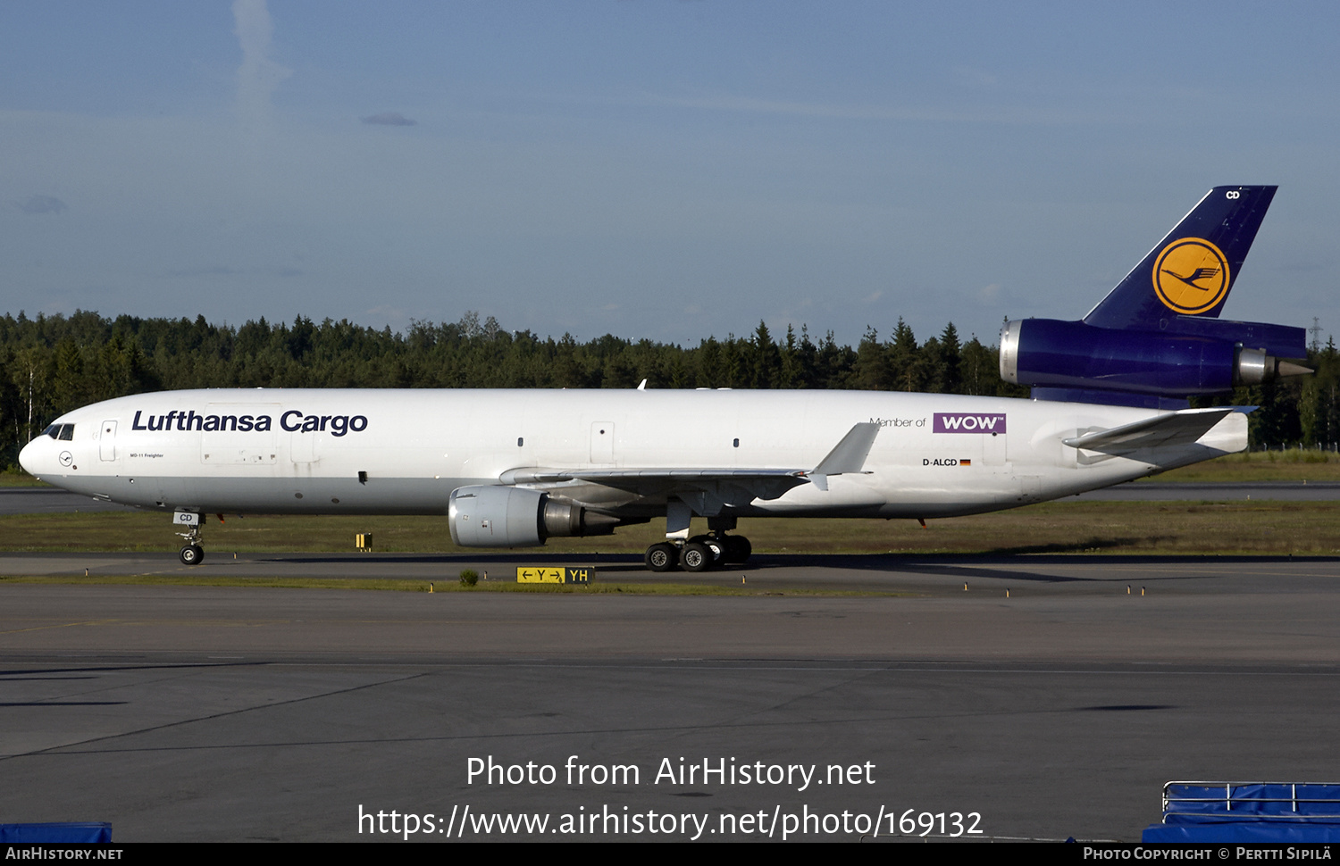 Aircraft Photo of D-ALCD | McDonnell Douglas MD-11F | Lufthansa Cargo | AirHistory.net #169132