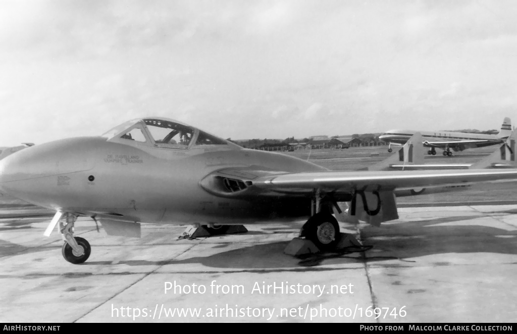 Aircraft Photo of XH276 | De Havilland D.H. 115 Vampire T11 | UK - Air Force | AirHistory.net #169746