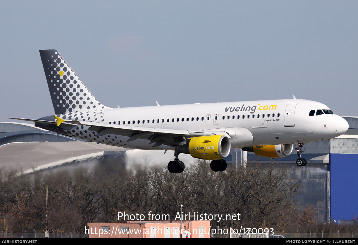 Aircraft Photo of EC-LRS | Airbus A319-112 | Vueling Airlines | AirHistory.net #170093