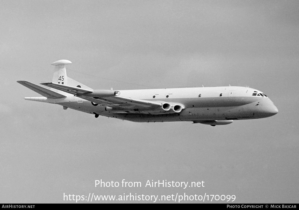 Aircraft Photo of XV245 | Hawker Siddeley HS-801 Nimrod MR.1 | UK - Air Force | AirHistory.net #170099