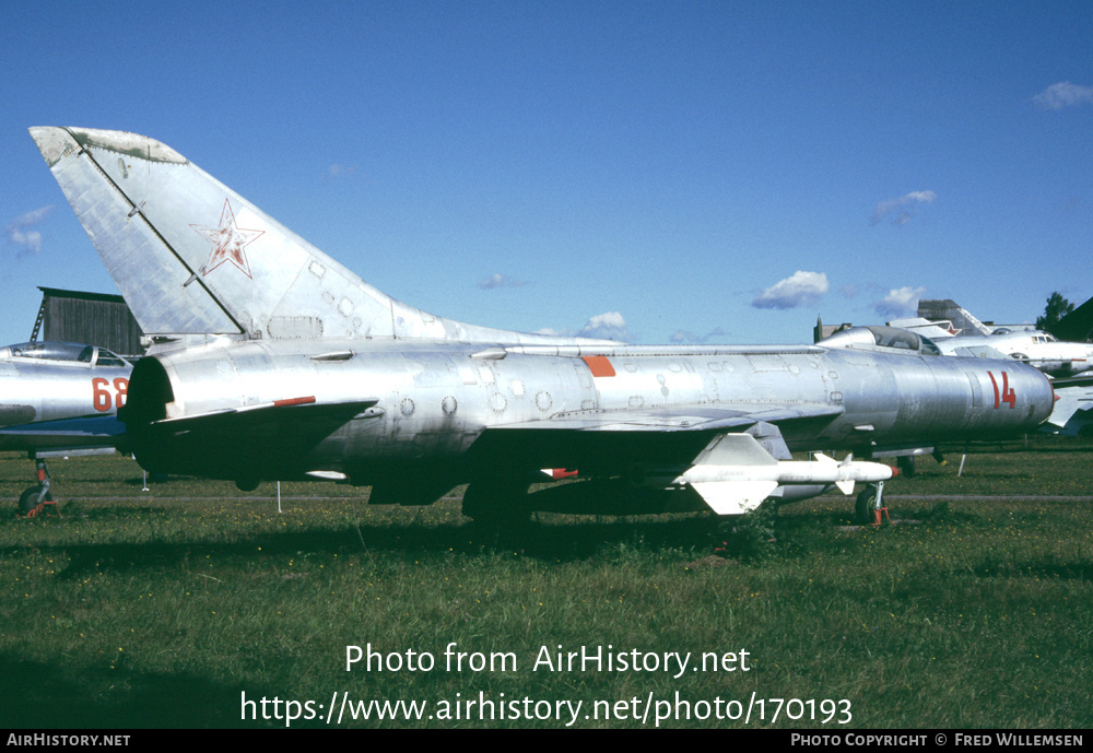 Aircraft Photo of 14 red | Sukhoi Su-11 | Russia - Air Force | AirHistory.net #170193