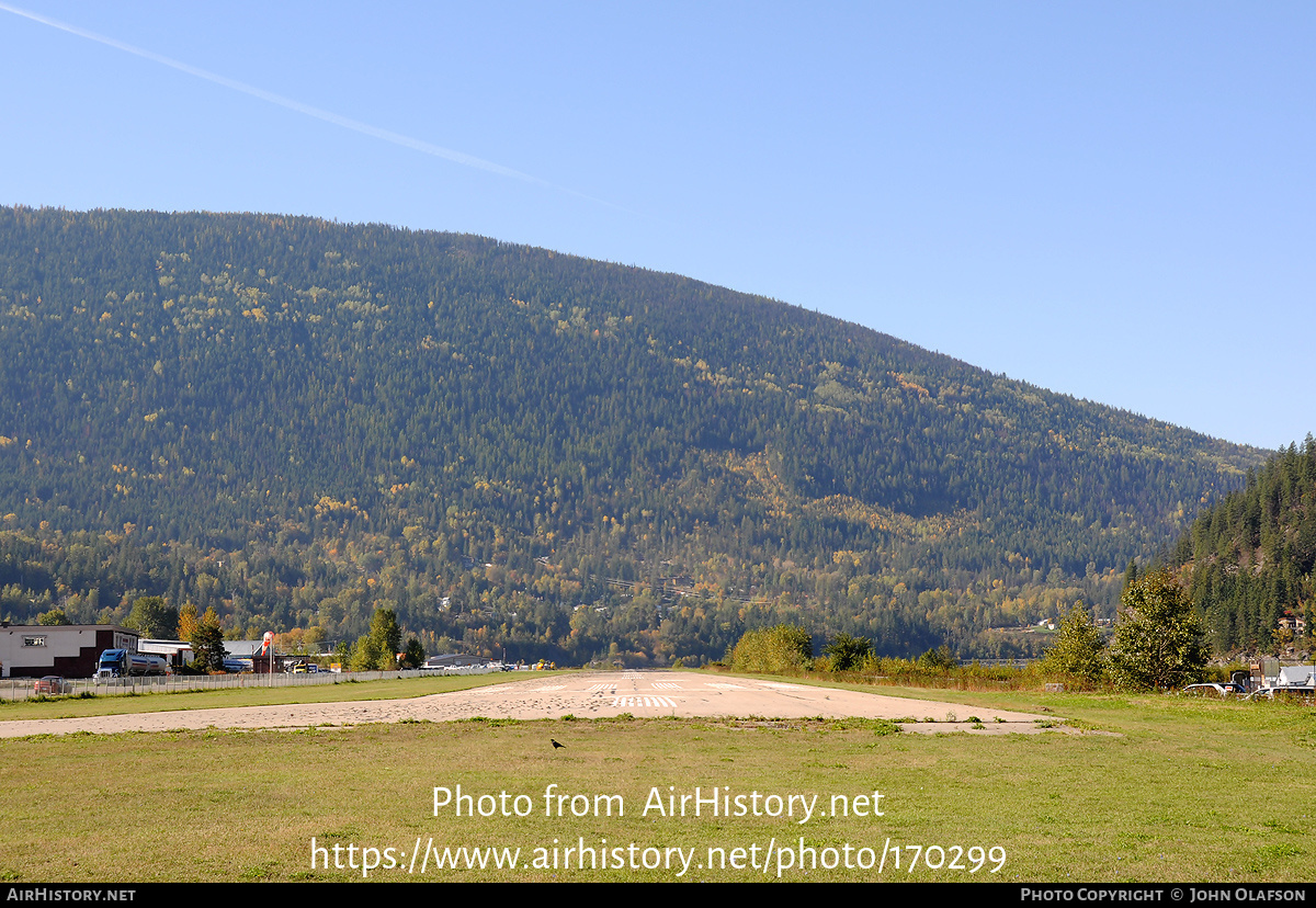 Airport photo of Nelson (CZNL) in British Columbia, Canada | AirHistory.net #170299