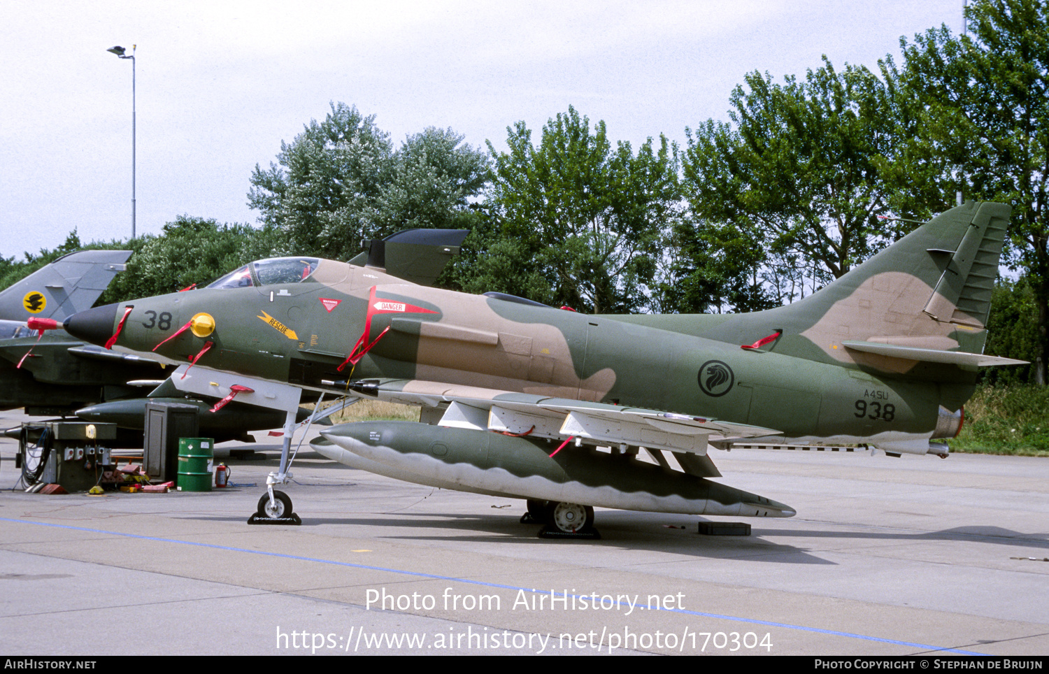 Aircraft Photo of 938 | Douglas A-4SU Skyhawk | Singapore - Air Force | AirHistory.net #170304