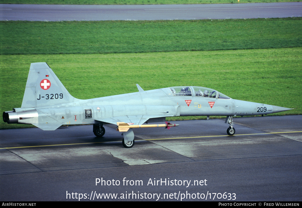 Aircraft Photo of J-3209 | Northrop F-5F Tiger II | Switzerland - Air Force | AirHistory.net #170633