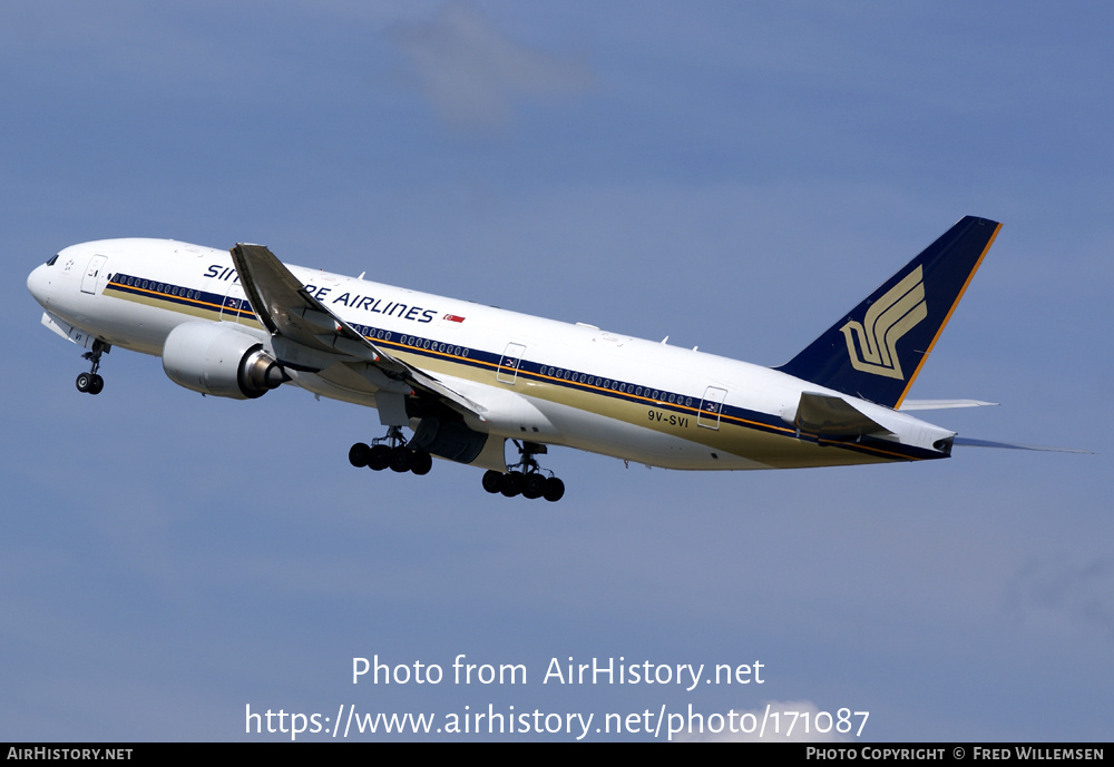 Aircraft Photo of 9V-SVI | Boeing 777-212/ER | Singapore Airlines | AirHistory.net #171087